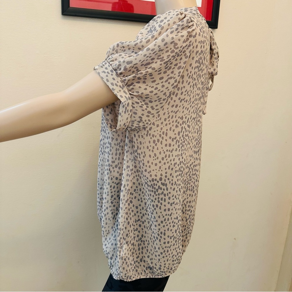 Express Light Brown Patterned Blouse - image 5